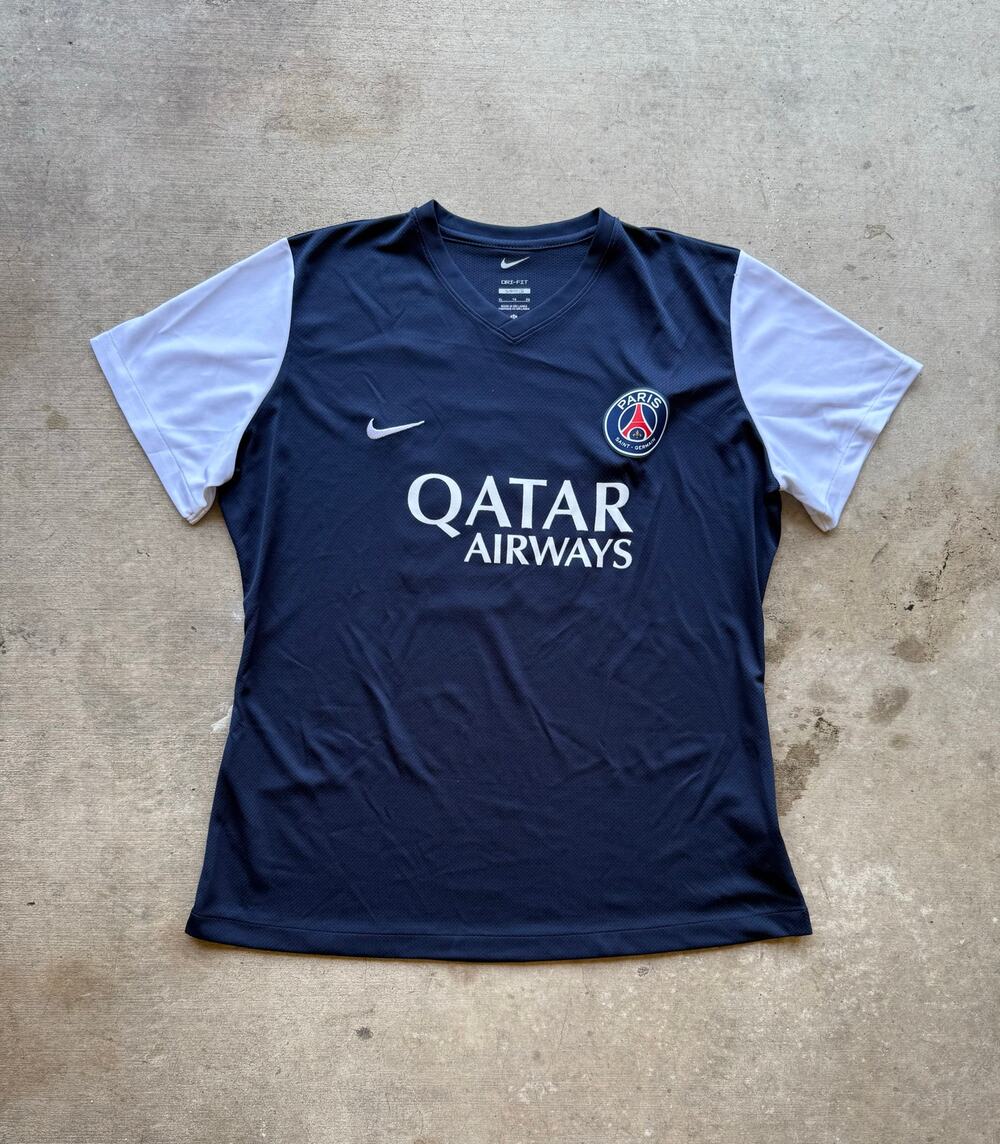 PSG Paris Saint Germain Academy Jersey Size XL #18 Nike Authentic